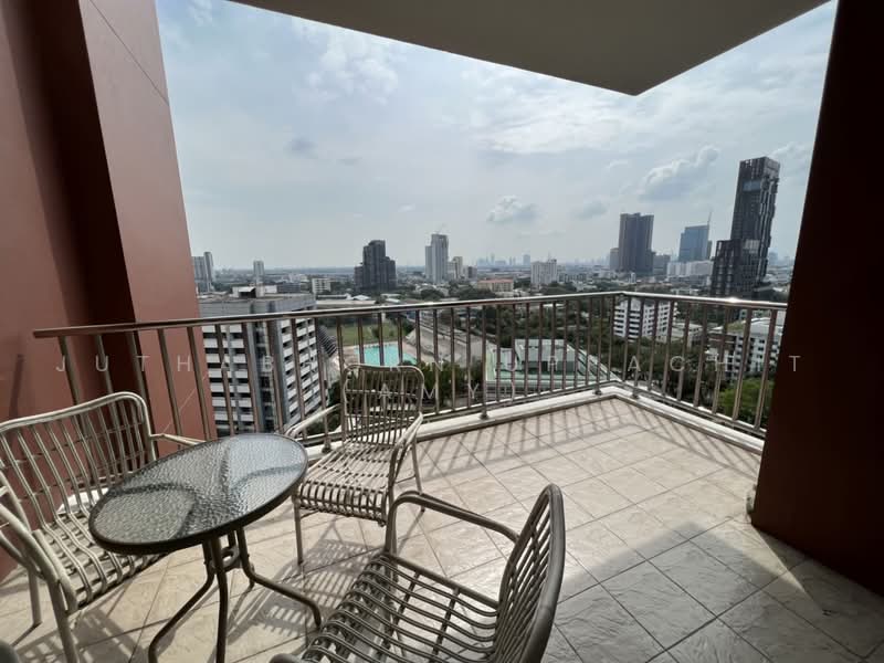 Fullerton Sukhumvit, Bangkok, Sukhumvit Road, Khlong Tan Nua, Watthana, Bangkok, 3 Bedrooms, 170 sqm, Condo For Rent, by Juthabhorn Uppachit (Amy), 500449969 - DDproperty.com