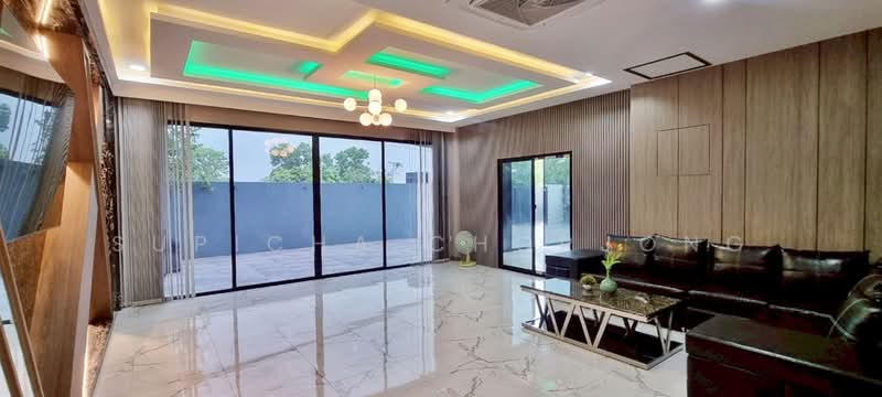 undefined, Chon Buri (Pattaya), Poong, Bang Lamung (Pattaya), Chon Buri (Pattaya), 6 Bedrooms, 300 sqm, Single Detached House For Sale, by Supicha Chorjong, 500450014 - DDproperty.com