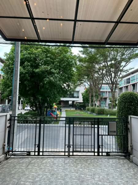 Baan Klang Muang Ratchayothin : บ้านกลางเมือง รัชโยธิน, กรุงเทพ, 464 ซอยพหลโยธิน, เสนานิคม, จตุจักร, กรุงเทพ, 194 ตร.ม., ทาวน์เฮ้าส์ ขาย, โดย Forty-Six Real Estate Group, 500450030 - DDproperty.com
