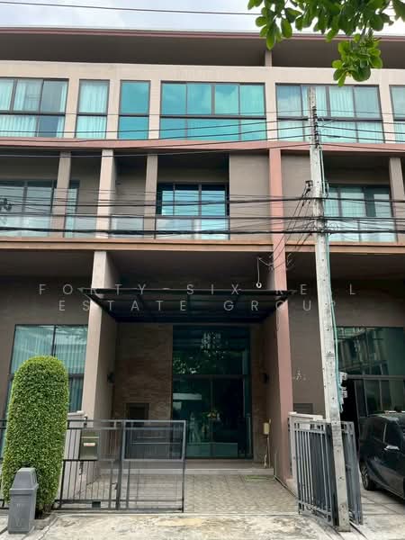 Baan Klang Muang Ratchayothin, Bangkok, 464 Phahonyothin Alley, Sena Nikhom, Chatuchak, Bangkok, 3 Bedrooms, 194 sqm, Townhouse For Sale, by Forty-Six Real Estate Group, 500450030 - DDproperty.com