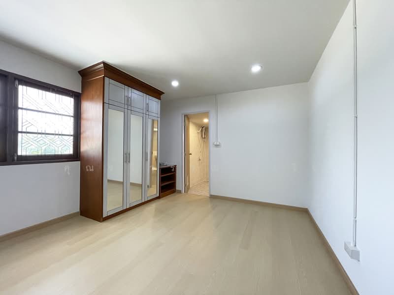 Chuan Chuen Bang Khen, Bangkok, Thung Song Hong, Lak Si, Bangkok, 6 Bedrooms, 255 sqm, Single Detached House For Rent, by คุณรวีวรรณ อู่เงิน, 500450039 - DDproperty.com