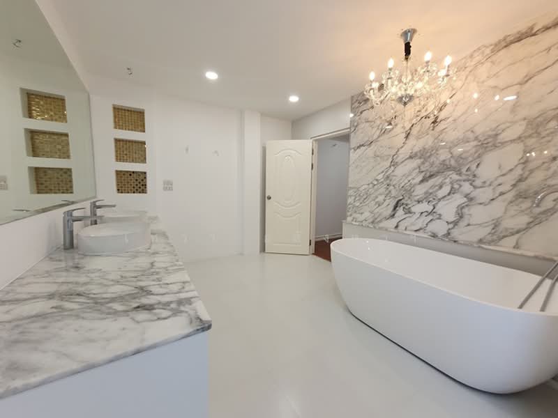Fantasia Villa 3, Samut Prakan, Soi Santikham 14, Samrong Nua, Muang Samut Prakarn, Samut Prakan, 4 Bedrooms, 300 sqm, Single Detached House For Rent, by เทวา อสังหาฯ, 500450055 - DDproperty.com
