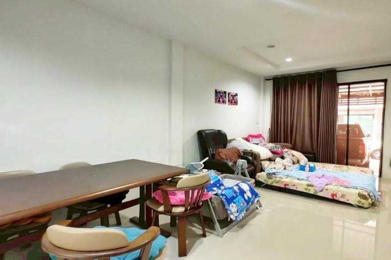 Ratchaphruek Suvarnabhumi-Ladkrabang Village, Bangkok, 397/183 Thanon Chalong Krung, Lam Pla Tiew, Lat Krabang, Bangkok, 3 Bedrooms, 140 sqm, Townhouse For Sale, by คุณปิ่น, 500450062 - DDproperty.com