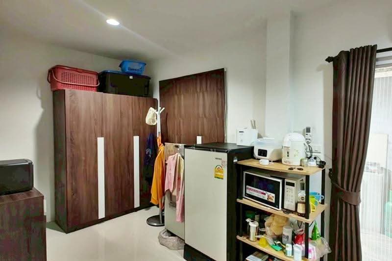 บ้านราชพฤกษ์ สุวรรณภูมิ-ลาดกระบัง : Ratchaphruek Suvarnabhumi-Ladkrabang Village, กรุงเทพ, 397/183 ถ.ฉลองกรุง, ลำปลาทิว, ลาดกระบัง, กรุงเทพ, 140 ตร.ม., ทาวน์เฮ้าส์ ขาย, โดย คุณปิ่น, 500450062 - DDproperty.com