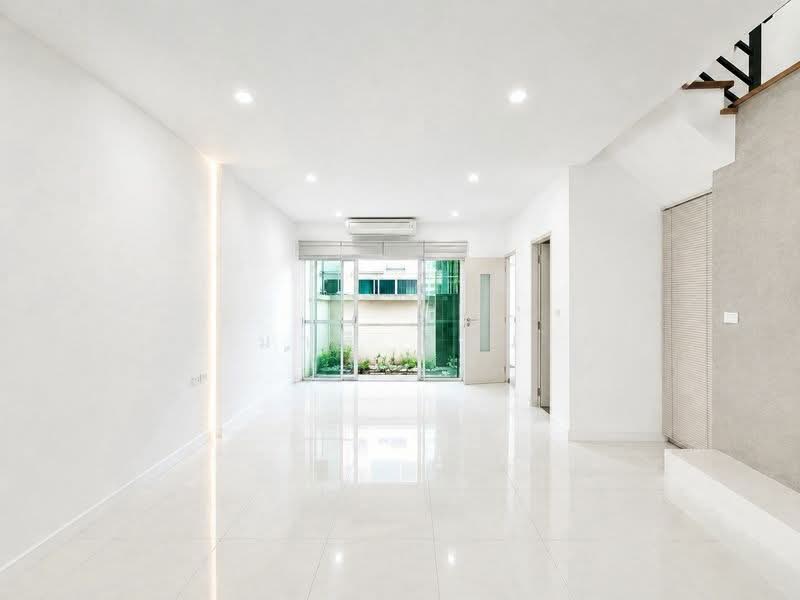 Lumpini Town Residence Ladprao Station, Bangkok, Jom Phon, Chatuchak, Bangkok, 3 Bedrooms, 191 sqm, Townhouse For Sale, by มาลี สุธน, 500450091 - DDproperty.com