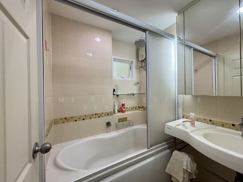 Life @ Ratchada, Bangkok, 36 Soi Lat Phrao 36, Chan Kasem, Chatuchak, Bangkok, 1 Bedroom, 42 sqm, Condo For Sale, by HOME Real Estate Service, 500450092 - DDproperty.com