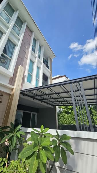 Baan Klang Muang S-Sense Rama 9-Ladprao : บ้านกลางเมือง เอสเซ้นส์ พระราม 9-ลาดพร้าว, กรุงเทพ, ซอยลาดพร้าว 84 ถนนลาดพร้าว, วังทองหลาง, กรุงเทพ, 180 ตร.ม., ทาวน์เฮ้าส์ ให้เช่า, โดย Khun Archie, 500450130 - DDproperty.com
