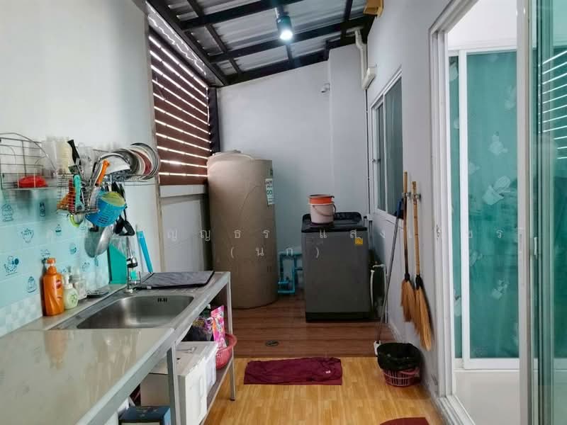 โมดิ วิลล่า รังสิต (Modi Villa Rangsit), ปทุมธานี, ถนนรังสิต-ปทุมธานี, สวนพริกไทย, เมืองปทุมธานี, ปทุมธานี, 110 ตร.ม., ทาวน์เฮ้าส์ ขาย, โดย คุณ ธัญญธร แสงเพ็ชร (นก), 500450148 - DDproperty.com
