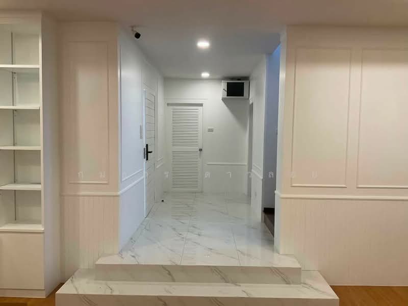 ทาวน์โฮม เอกมัยซอย12, Bangkok, เอกมัย, Phra Kanong Nua, Watthana, Bangkok, 4 Bedrooms, 400 sqm, Townhouse For Rent, by กมลกร ดาวลอย, 500450375 - DDproperty.com
