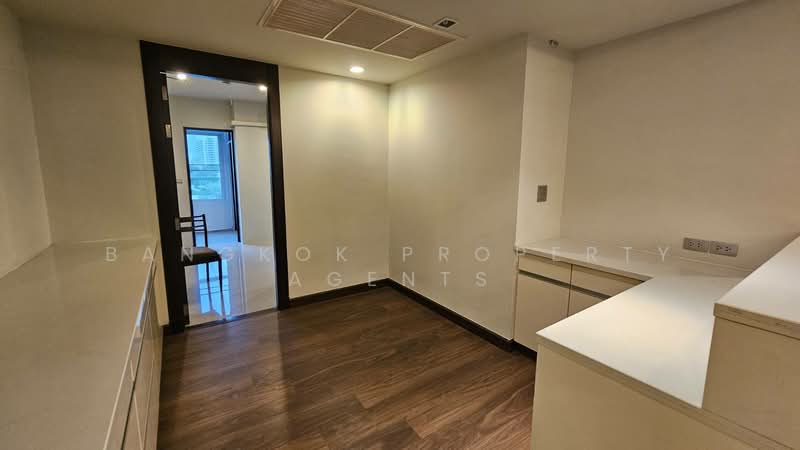 L6 Residence, Bangkok, 140 Nang Linchi 6 Alley, Thung Maha Mek, Sathon, Bangkok, 2 Bedrooms, 260 sqm, Condo For Rent, by BANGKOK PROPERTY AGENTS, 500450398 - DDproperty.com