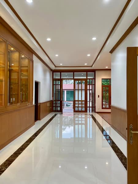 บ้านเดี่ยวพร้อมที่ดินหนองรี ชลบุรี, Chon Buri (Pattaya), Nong Ri, Muang Chon Buri, Chon Buri (Pattaya), 5 Bedrooms, 200 sqm, Single Detached House For Sale, by The Best Property ตุ๊กตา, 500450429 - DDproperty.com