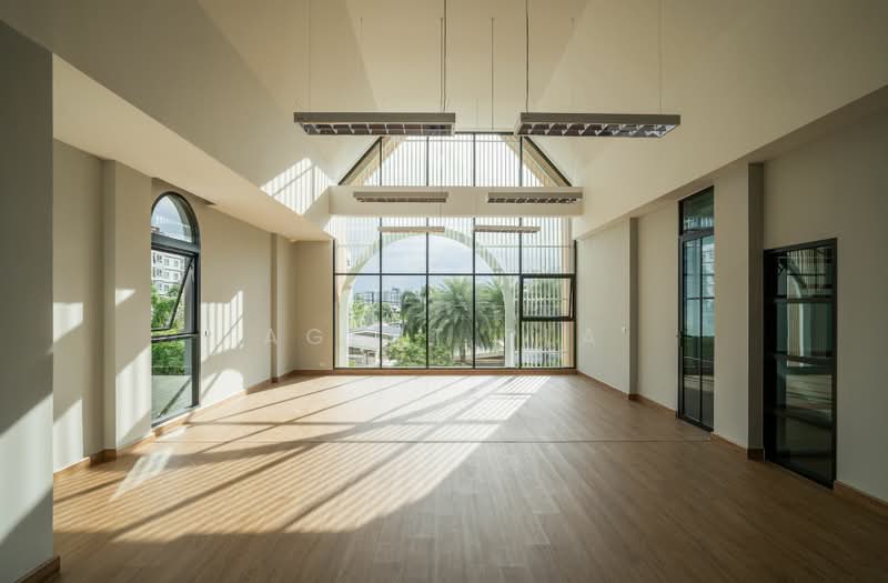 Home Office for Rent, Na Nicha 2, near the Yellow Line BTS and Airport Link Hua Mak (SPSAD4109), Bangkok, Hua Mak, Bang Kapi, Bangkok, 3 Bedrooms, 500 sqm, Single Detached House For Rent, by Agent Pla, 500450490 - DDproperty.com