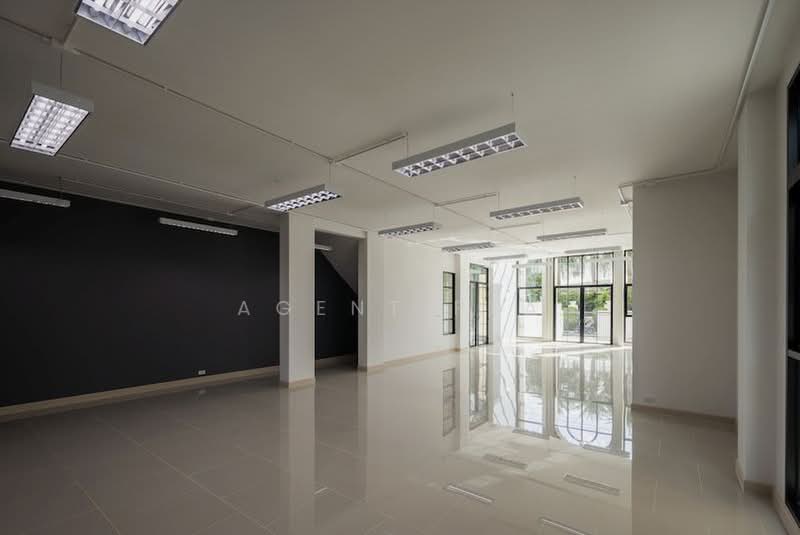 Home Office for Rent, Na Nicha 2, near the Yellow Line BTS and Airport Link Hua Mak (SPSAD4109), Bangkok, Hua Mak, Bang Kapi, Bangkok, 3 Bedrooms, 500 sqm, Single Detached House For Rent, by Agent Pla, 500450490 - DDproperty.com