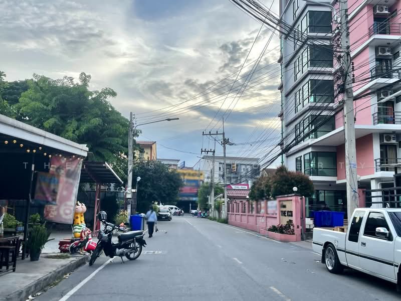 Beston Condo : เบสตั้น คอนโด, ชลบุรี, ถนนบ้านเก่า 5, ดอนหัวฬ่อ, เมืองชลบุรี, ชลบุรี, 31 ตร.ม., คอนโด ขาย, โดย The Best Property นุ้ย, 500450495 - DDproperty.com