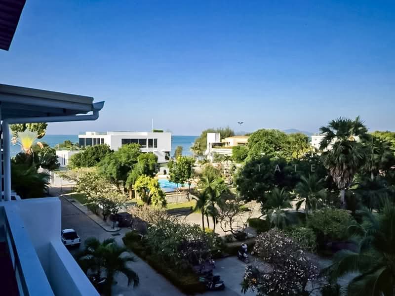 Beachfront Townhouse for Sale Dongtan Beach Pattaya, Chon Buri (Pattaya), Bang Lamung, Bang Lamung (Pattaya), Chon Buri (Pattaya), 8 Bedrooms, 375 sqm, Townhouse For Sale, by PLC real estate, 500450499 - DDproperty.com