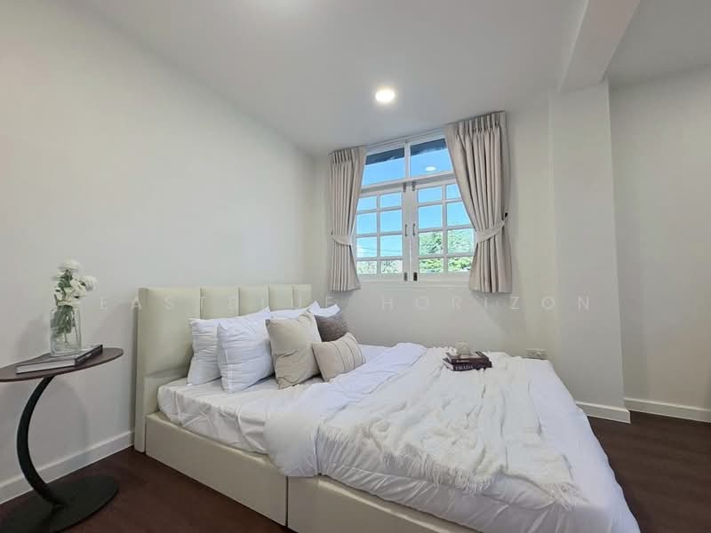 Townhouse Area Ratchada, Bangkok, Huai Khwang, Bangkok, 5 Bedrooms, 400 sqm, Townhouse For Rent, by Eastblue Horizon, 500450560 - DDproperty.com
