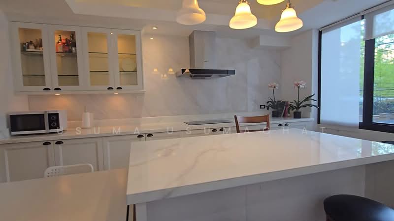 Sukhumvit 49, Bangkok, Khlong Tan Nua, Watthana, Bangkok, 3 Bedrooms, 200 sqm, Townhouse For Rent, by Usuma Usumachat, 500450562 - DDproperty.com