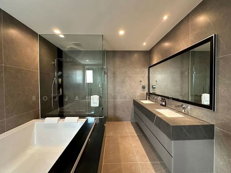 Grand Bangkok Boulevard Krungthepkritha, Bangkok, Srinakarin-Romklao Road, Khlong Sam Prawet, Lat Krabang, Bangkok, 5 Bedrooms, 604 sqm, Single Detached House For Rent, by Rojjana Jindasri, 500450597 - DDproperty.com