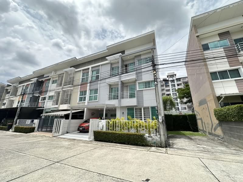 The Estate Srinakarin 1, Bangkok, Soi On Nut 46, Suan Luang, Bangkok, 4 Bedrooms, 186 sqm, Townhouse For Sale, by คุณบุษบง บุญมีเจริญพันธ์, 500450605 - DDproperty.com