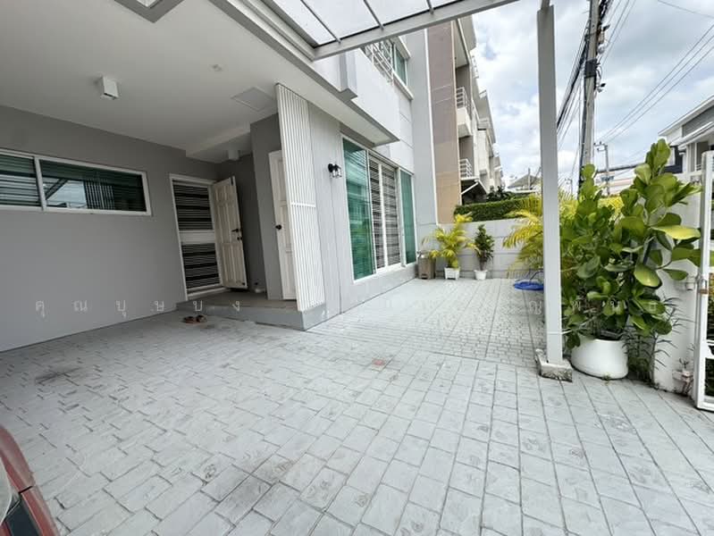 The Estate Srinakarin 1, Bangkok, Soi On Nut 46, Suan Luang, Bangkok, 4 Bedrooms, 186 sqm, Townhouse For Sale, by คุณบุษบง บุญมีเจริญพันธ์, 500450605 - DDproperty.com