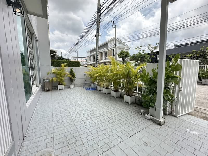 The Estate Srinakarin 1, Bangkok, Soi On Nut 46, Suan Luang, Bangkok, 4 Bedrooms, 186 sqm, Townhouse For Sale, by คุณบุษบง บุญมีเจริญพันธ์, 500450605 - DDproperty.com