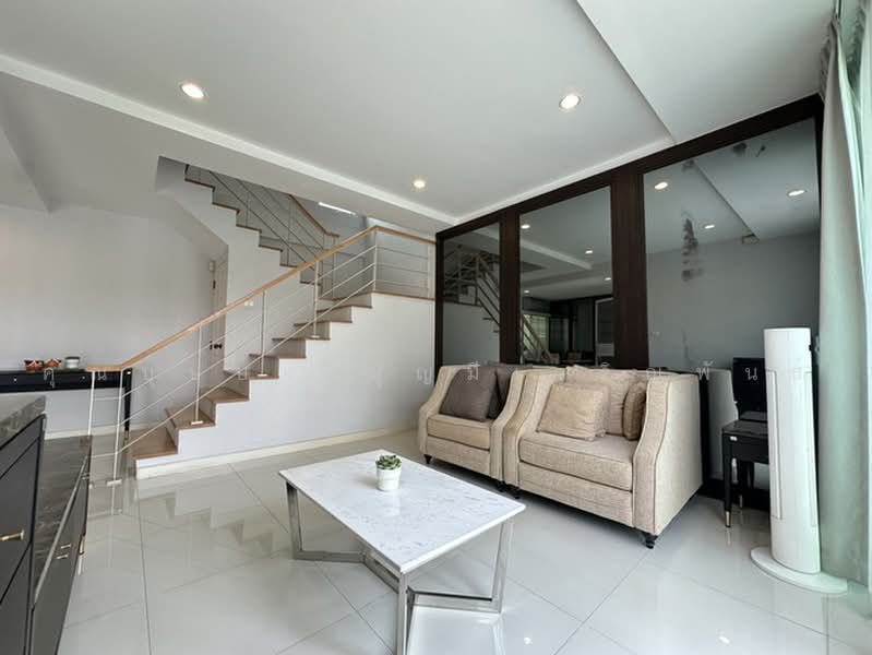 The Estate Srinakarin 1, Bangkok, Soi On Nut 46, Suan Luang, Bangkok, 4 Bedrooms, 186 sqm, Townhouse For Sale, by คุณบุษบง บุญมีเจริญพันธ์, 500450605 - DDproperty.com