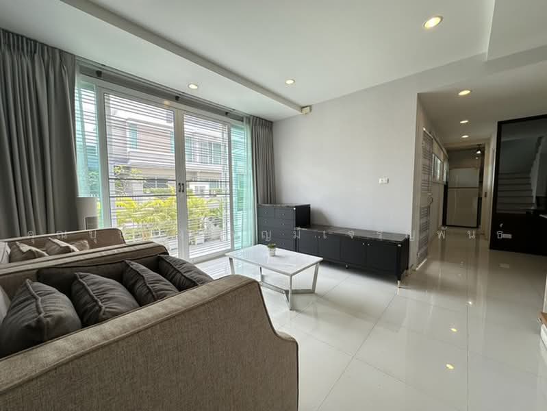 The Estate Srinakarin 1, Bangkok, Soi On Nut 46, Suan Luang, Bangkok, 4 Bedrooms, 186 sqm, Townhouse For Sale, by คุณบุษบง บุญมีเจริญพันธ์, 500450605 - DDproperty.com