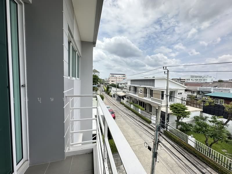 The Estate Srinakarin 1 : ดิ เอสเตท ศรีนครินทร์ 1, กรุงเทพ, ซอยอ่อนนุช 46, สวนหลวง, กรุงเทพ, 186 ตร.ม., ทาวน์เฮ้าส์ ขาย, โดย คุณบุษบง บุญมีเจริญพันธ์, 500450605 - DDproperty.com