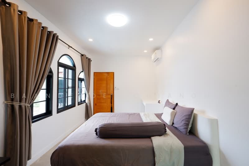 Luxury Pool Villa for Rent near 89 Plaza, Chiang Mai Rental Price: 52,000 THB / month No.15P013, Chiang Mai, Nong Hoi, Muang Chiang Mai, Chiang Mai, 4 Bedrooms, 210 sqm, Single Detached House For Rent, by Baandeedee Chiangmai, 500450663 - DDproperty.com