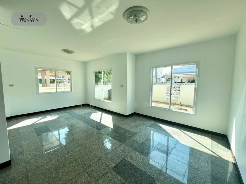K.C. Garden Home, Bangkok, Nimit Mai Road, Sam Wa Tawan Ok, Khlong Sam Wa, Bangkok, 3 Bedrooms, 110 sqm, Single Detached House For Sale, by NR AGENT, 500450665 - DDproperty.com