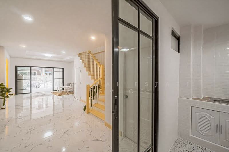 Piyawararom 2, Nonthaburi, Rattanathibet Road, Bang Bua Thong, Nonthaburi, 3 Bedrooms, 120 sqm, Townhouse For Sale, by HOME Real Estate Service, 500450713 - DDproperty.com