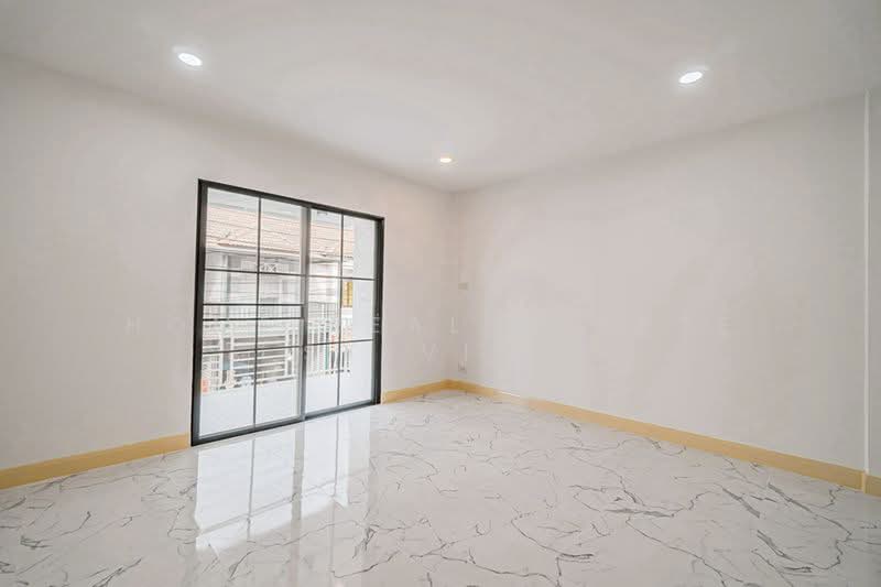 หมู่บ้านปิยวรารมย์ 2 (Piyawararom 2), นนทบุรี, ถนนรัตนาธิเบศร์, บางบัวทอง, นนทบุรี, 120 ตร.ม., ทาวน์เฮ้าส์ ขาย, โดย HOME Real Estate Service, 500450713 - DDproperty.com