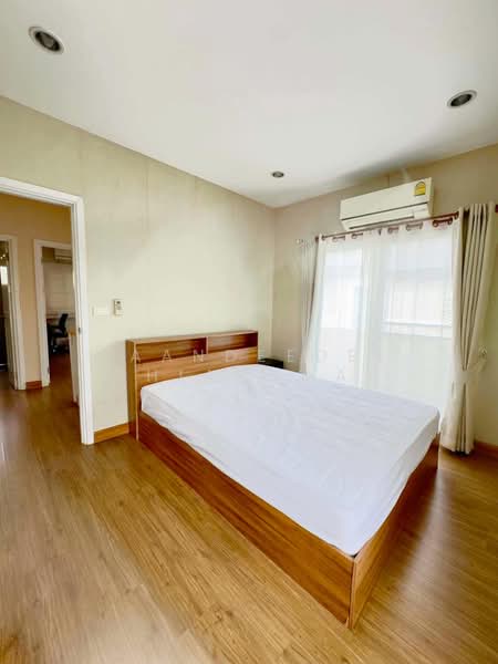 A house for rent near Charoen Charoen Market, Chiang Mai Rental Price: 29,000 THB / month No.13H735, Chiang Mai, San Ton Pao, San Kamphaeng, Chiang Mai, 3 Bedrooms, 150 sqm, Single Detached House For Rent, by Baandeedee Chiangmai, 500450740 - DDproperty.com