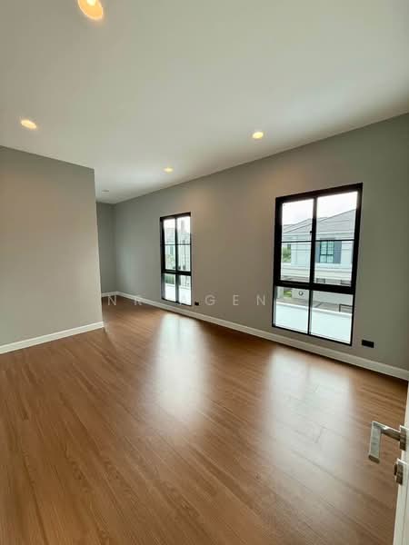 Setthasiri Don Mueang, Bangkok, 289 Soi Choet Wutthakat 9/1, Si Khan, Don Mueang, Bangkok, 4 Bedrooms, 249 sqm, Single Detached House For Rent, by NR agent, 500450777 - DDproperty.com