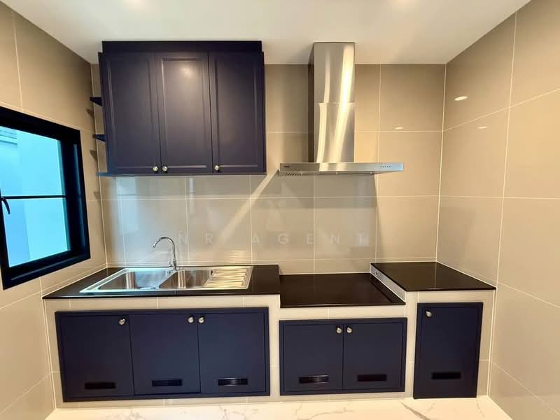 Setthasiri Don Mueang, Bangkok, 289 Soi Choet Wutthakat 9/1, Si Khan, Don Mueang, Bangkok, 4 Bedrooms, 249 sqm, Single Detached House For Rent, by NR agent, 500450777 - DDproperty.com