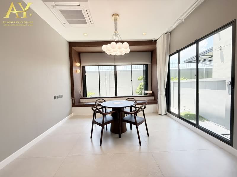 Grand Bangkok Boulevard Krungthepkritha, Bangkok, Srinakarin-Romklao Road, Khlong Sam Prawet, Lat Krabang, Bangkok, 3 Bedrooms, 447 sqm, Single Detached House For Rent, by ณัฎฐ์ ยศขุน, 500450792 - DDproperty.com