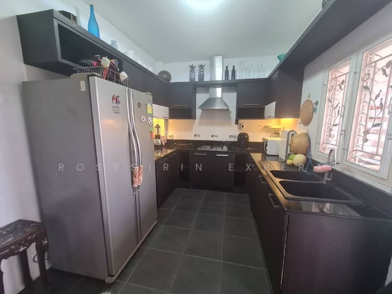 Ladawan Srinakarin, Samut Prakan, Srinakarin Road, Bang Kaeo, Bang Plee, Samut Prakan, 4 Bedrooms, 195 sqm, Single Detached House For Rent, by Rosesirin Expert, 500450829 - DDproperty.com