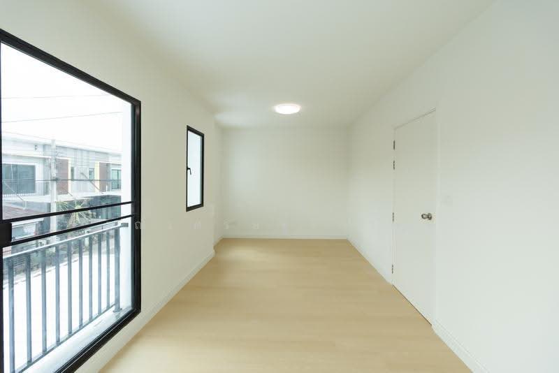 The Connect Suanluang-Onnut, Bangkok, Soi 67, Chalerm Phrakiat Rama 9 Road, Prawet, Bangkok, 3 Bedrooms, 1 sqm, Townhouse For Sale, by Tharnavee Tharnasetthadakul, 500450862 - DDproperty.com