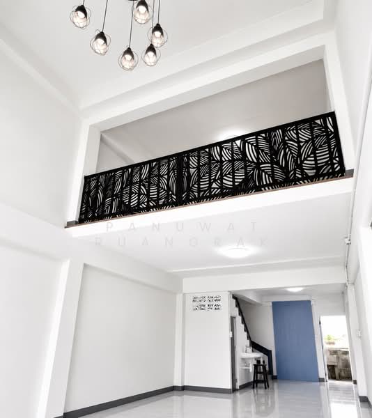 ซอยร่มเกล้า 21 พื้นที่, Bangkok, Khlong Sam Prawet, Lat Krabang, Bangkok, , 150 sqm, Shophouse For Sale, by Panuwat Ruangrak, 500450893 - DDproperty.com