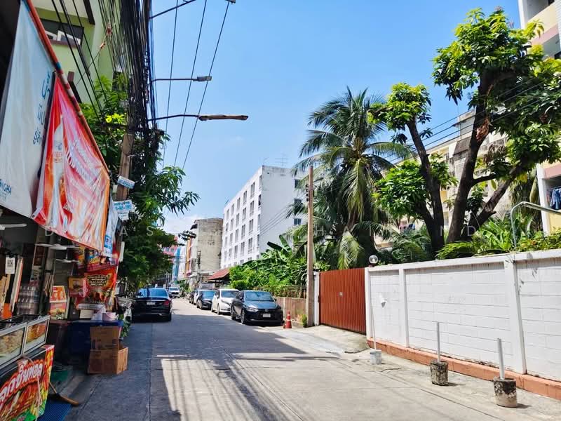 ขาย อาคารพาณิชย์ รามคำแหง24 หลังสนามมังคลา รหัสทรัพย์ : T8255, Bangkok, Hua Mak, Bang Kapi, Bangkok, , 88 sqm, Shophouse For Sale, by DD Asset (Thailand) Co.,Ltd, 500450903 - DDproperty.com