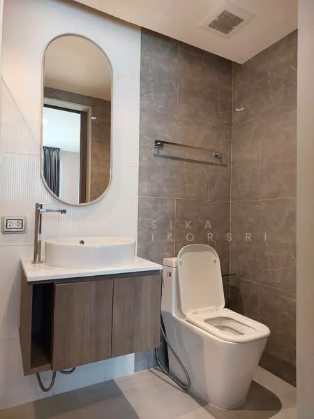 Lloyd Soonvijai-Thonglor, Bangkok, Soi Phetchaburi 47, Phetchaburi Road, Bang Kapi, Huai Khwang, Bangkok, 1 Bedroom, 30 sqm, Condo For Rent, by Laksika Keeratikorsri, 500450904 - DDproperty.com