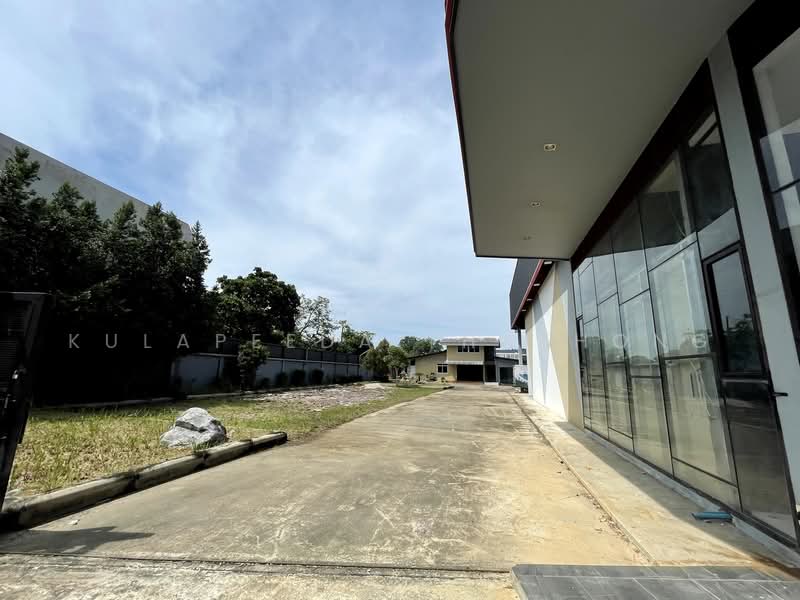 ขาย/เช่า สำนักงาน 1 ไร่ หาดใหญ่ ทำเลทอง ติดถนนนวลแก้วอุทิศตัดใหม่, สงขลา, 134/1 นวลแก้วอุทิศ, หาดใหญ่, หาดใหญ่, สงขลา, 1,600 ตร.ม., สำนักงาน ให้เช่า, โดย Kulapeeda Thathong, 500450923 - DDproperty.com