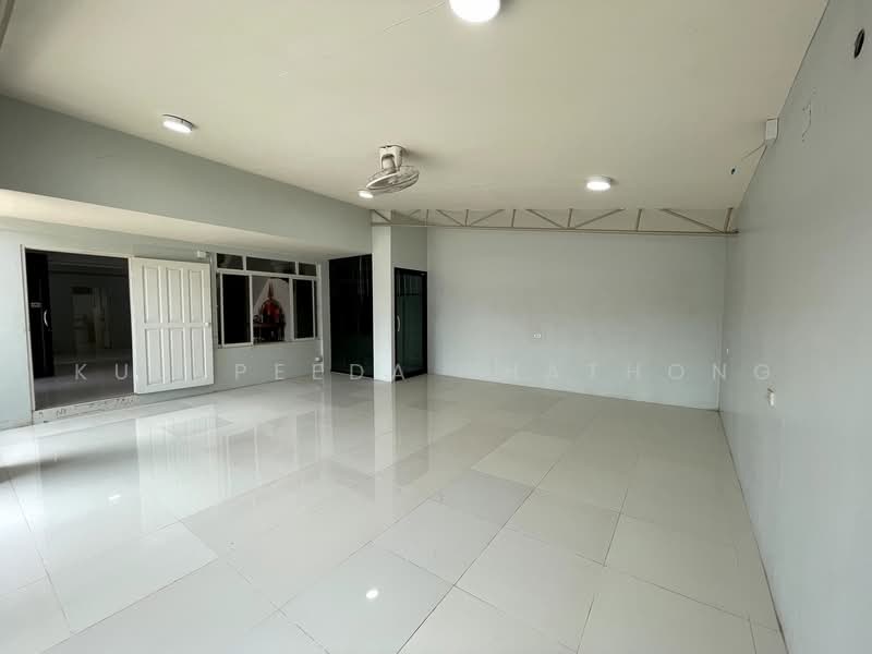 For Sale / Rent: Land with Office Building and Showroom, Songkhla, 134/1 นวลแก้วอุทิศ, Hat-Yai, Hat Yai, Songkhla, , 1,600 sqm, Office Space For Rent, by Kulapeeda Thathong, 500450923 - DDproperty.com