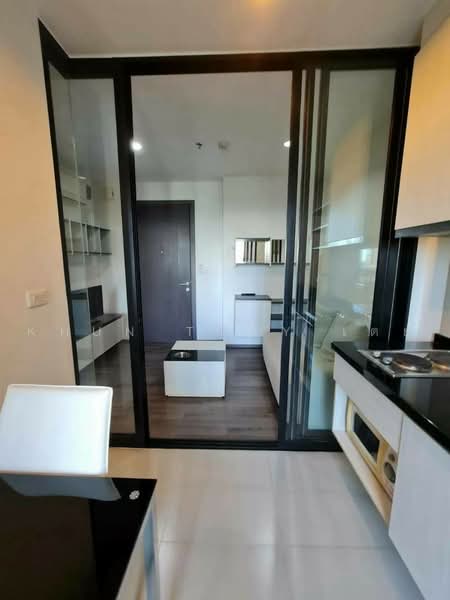 The Base Park East Sukhumvit 77, Bangkok, 99 Soi Pridi Banomyong 2, Phra Kanong Nua, Watthana, Bangkok, 1 Bedroom, 30 sqm, Condo For Rent, by Khun Toey เตย, 500450930 - DDproperty.com