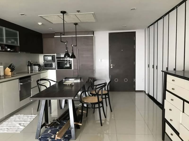 Sathorn Heritage, Bangkok, 267/76 Soi Narathiwas 10, Yan Nawa, Sathon, Bangkok, 2 Bedrooms, 116 sqm, Condo For Sale, by Jittakan Nooket, 500450937 - DDproperty.com