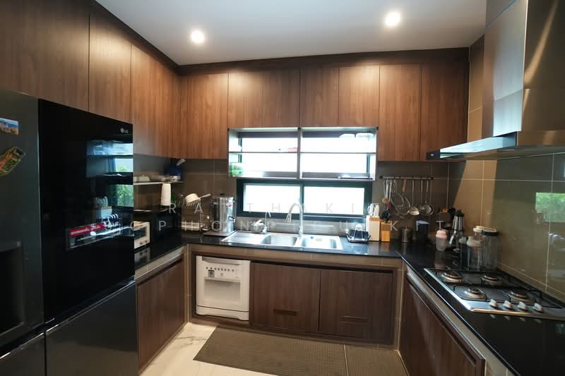 Setthasiri Chaengwattana-Prachachuen 2, Nonthaburi, Liab Khlong Phapa Road, Ban Mai, Pak Kret, Nonthaburi, 5 Bedrooms, 325 sqm, Single Detached House For Sale, by Ratthakit Sophonpibulkit, 500450943 - DDproperty.com