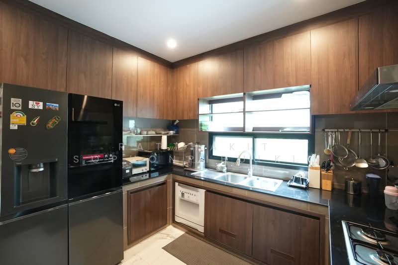 Setthasiri Chaengwattana-Prachachuen 2, Nonthaburi, Liab Khlong Phapa Road, Ban Mai, Pak Kret, Nonthaburi, 5 Bedrooms, 325 sqm, Single Detached House For Sale, by Ratthakit Sophonpibulkit, 500450943 - DDproperty.com