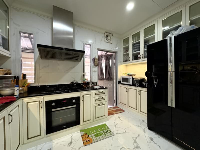 Baan Nantawan Srinakarin, Samut Prakan, Srinakarin Road, Bang Muang Mai, Muang Samut Prakarn, Samut Prakan, 5 Bedrooms, 350 sqm, Single Detached House For Sale, by Nutty Property, 500450946 - DDproperty.com