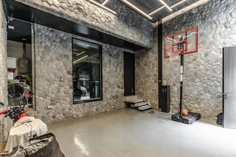 Luxury Townhome | ทองหล่อ 25, Bangkok, Khlong Tan Nua, Watthana, Bangkok, 3 Bedrooms, 300 sqm, Townhouse For Sale, by Jakkrit Nilchoo, 500450958 - DDproperty.com