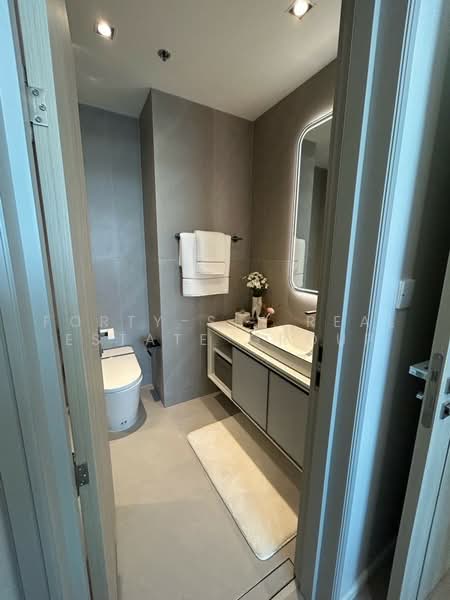 Wanvayla Na Chaophraya, Bangkok, 881 Samsen Rd, Tanon Nakorn Chaisri, Dusit, Bangkok, 2 Bedrooms, 70 sqm, Condo For Rent, by Forty-Six Real Estate Group, 500450990 - DDproperty.com